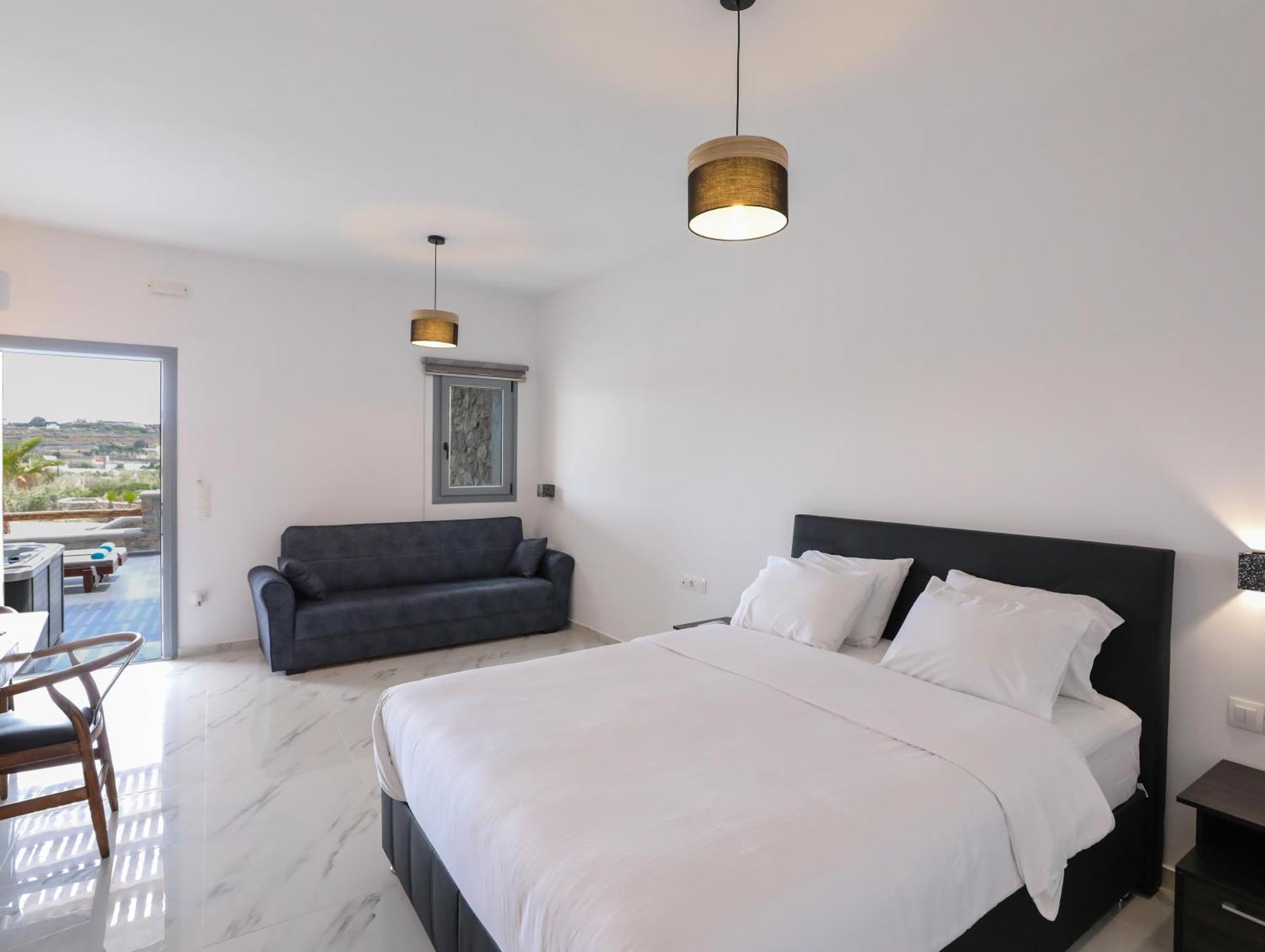 Villa The George With Private Pool, Close To - Chora *